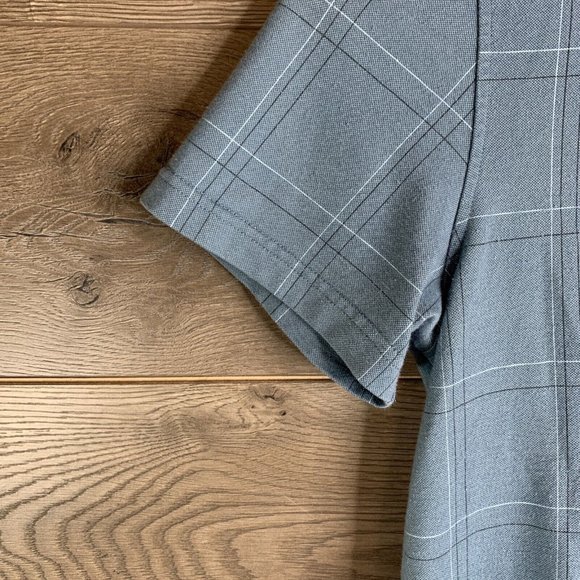 Van Heusen Polo Mens Size L Plaid Short Sleeve Shirts 1 Red & 1 Grey Lot Of 2 - Picture 3 of 15